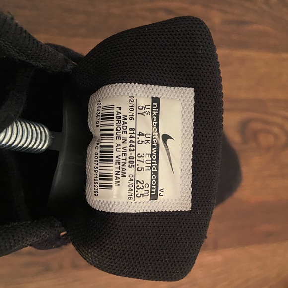 Nike air max Tavas triple back - Picture 4 of 4